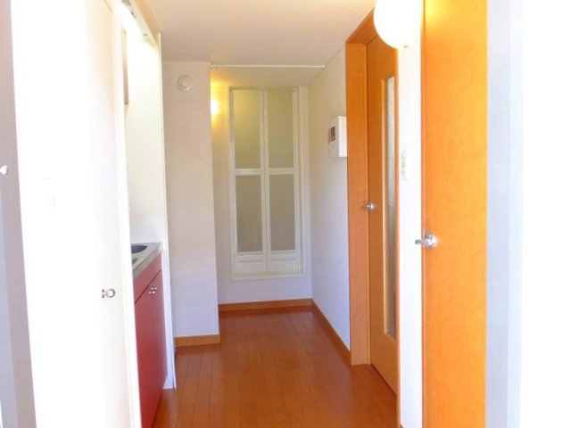 収納もある玄関です