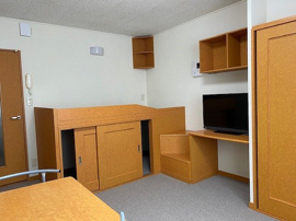 ゆったり過ごせる居間です