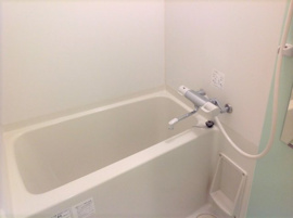 落ち着いた空間のお風呂です