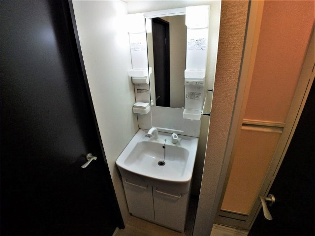 内装は落ち着いています