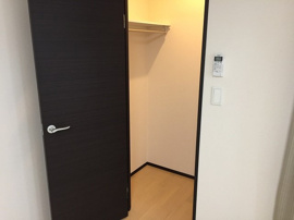 内装は落ち着いています