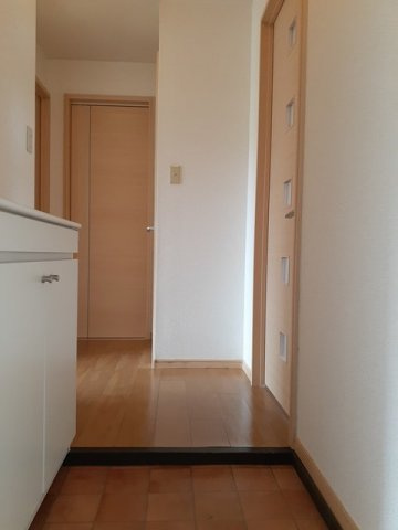 シンプルで使いやすい玄関です