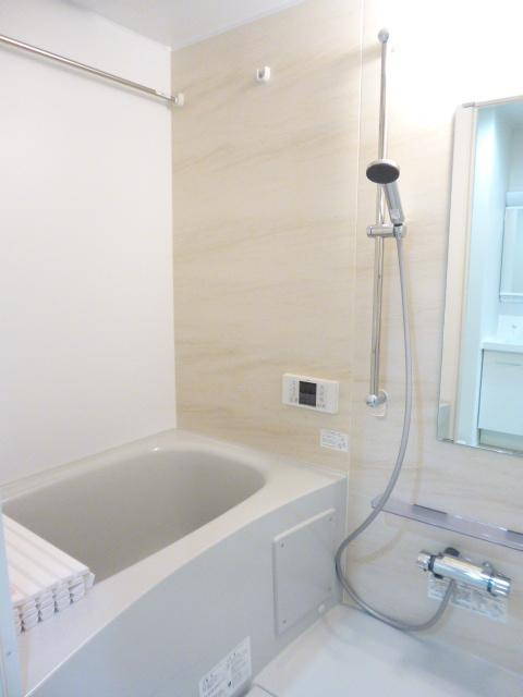 日々の疲れを癒すお風呂付です