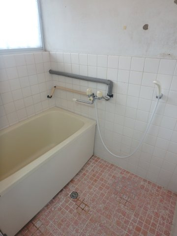 白金荘Ｅ棟の浴室|居住中の為、同タイプのお部屋です。