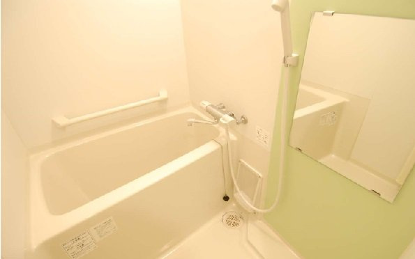 落ち着いた空間のお風呂です