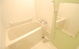 落ち着いた空間のお風呂です