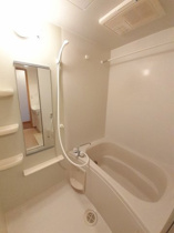 日々の疲れを癒すお風呂付です