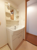 コンパクトで使いやすい洗面所