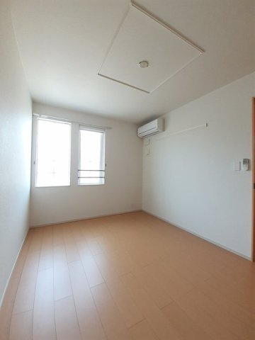 明るい室内です