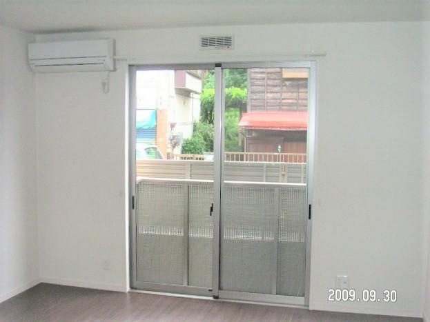 こちらのリビングで趣味の時間をお楽しみください