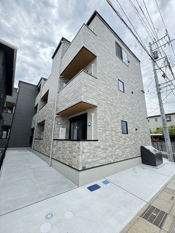 robot home愛宕(ロボットホームアタゴ)の外観