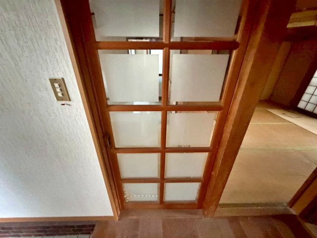 中古戸建　篠町広田3丁目の玄関