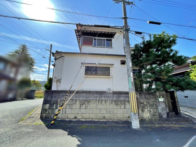 中古戸建　篠町広田3丁目の前面道路含む現地写真