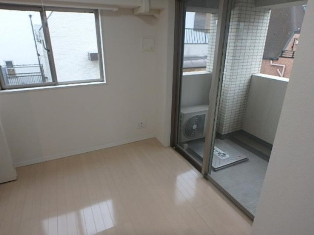 ＳＩＮ-Ｃｉｔｙ両国弐番館の居間・リビング