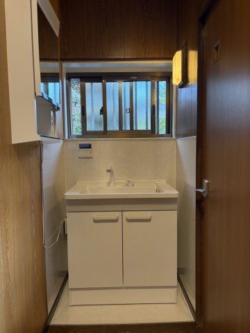 岩田邸の洗面所