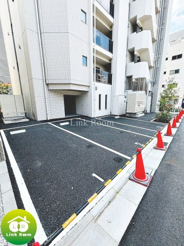 プレール・ドゥーク両国Ⅳの駐車場