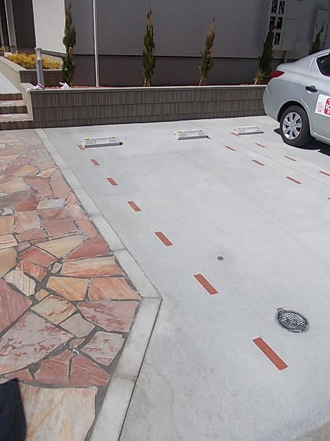 エレガンシア　アンジュの駐車場|駐車場があります