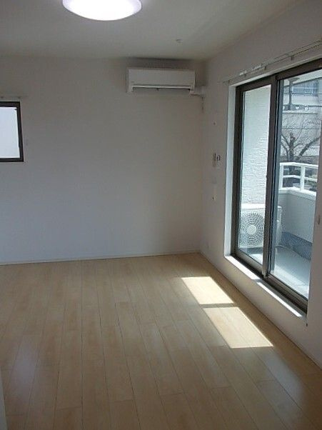 エレガンシア　アンジュの居間・リビング|ゆったりとした居間です