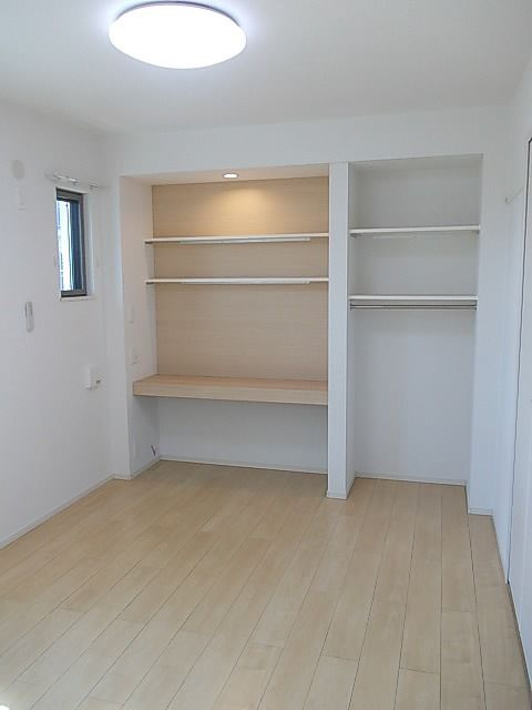 エレガンシア　アンジュの寝室|使い勝手のいい寝室です