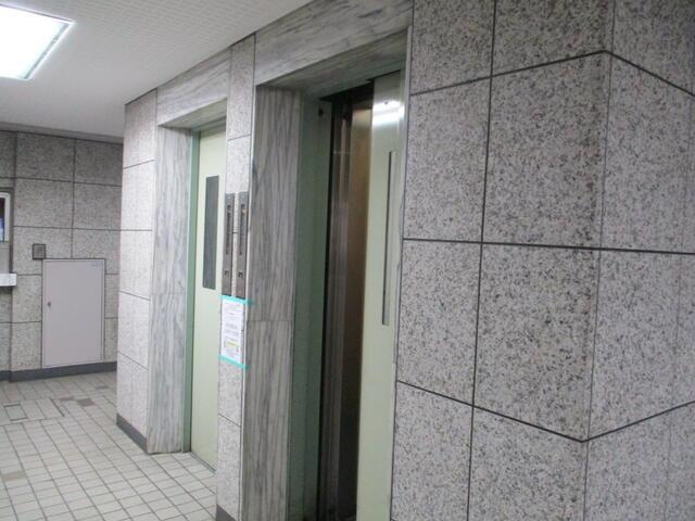 上馬マンションのその他共用部分|エレベーター２基付で忙しい朝… 