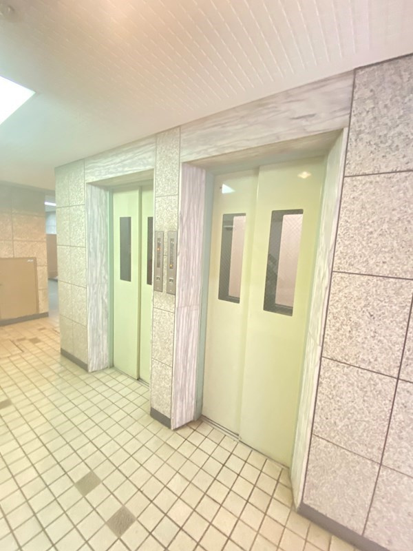 上馬マンションのロビー