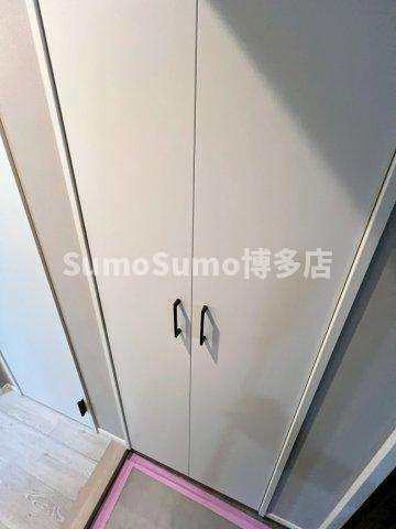 ロイヤル博多駅南の玄関