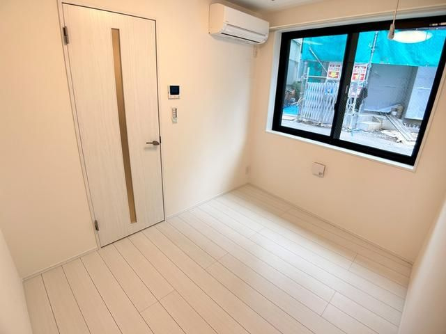 ＬｉｖｅＦｌａｔ巣鴨の居間・リビング