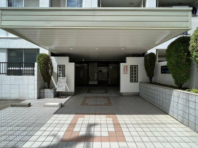 代々木第２コーポラスのエントランス| 