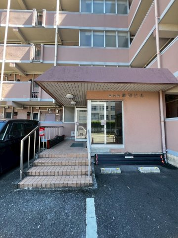 南福岡渡辺ビルのエントランス