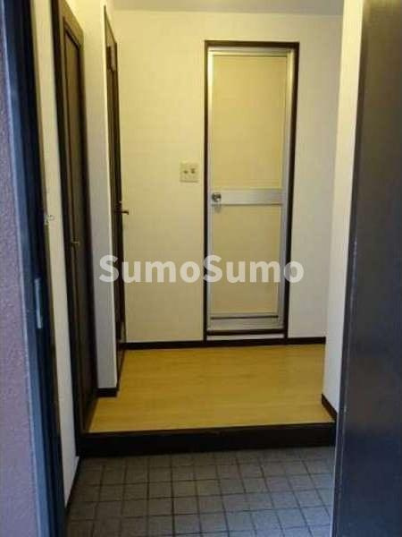 ロマネスク平尾第3の玄関