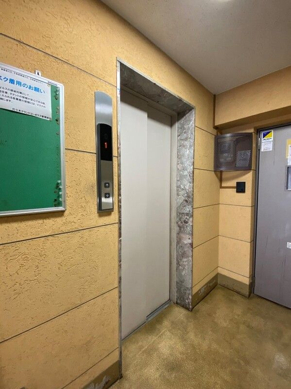 代々木グランドコーポラスのロビー
