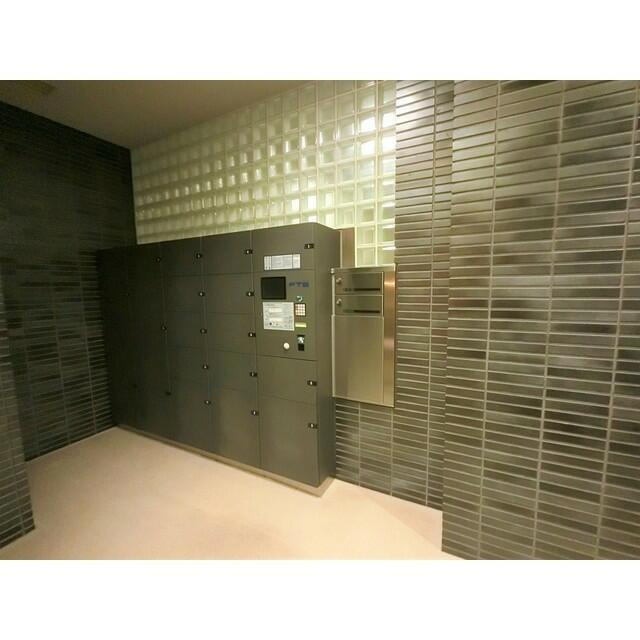 南青山テラス常盤松フォレストＣ棟のその他共用部分|宅配ボックス　2019.9撮影 