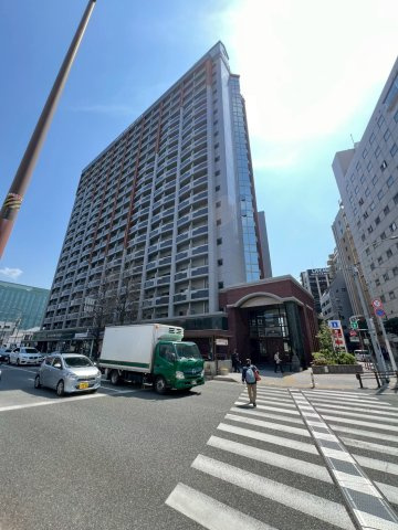 ロイヤルコンフォート渡辺通の外観