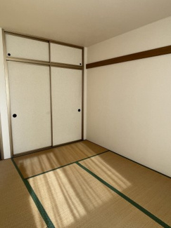 【和室】 | メゾン・ラカージュⅡ | フローリングだけでなく、和室もあります