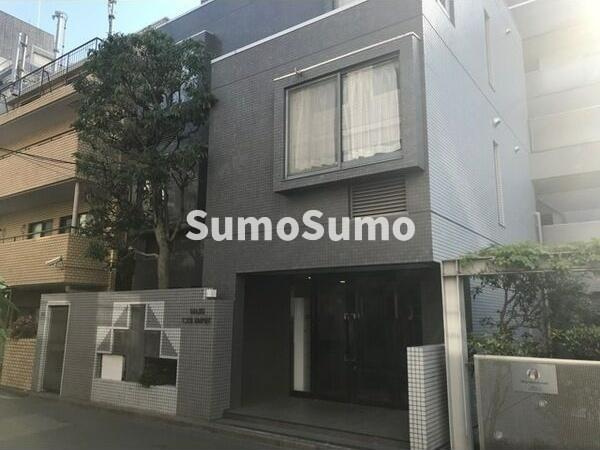 原宿東急アパートメントのエントランス|毎日通るエントランスはこのようになっています
