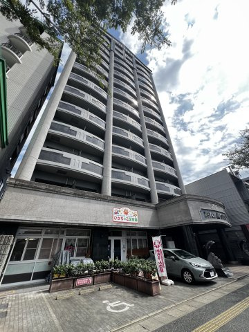 ロイヤル日赤通の外観