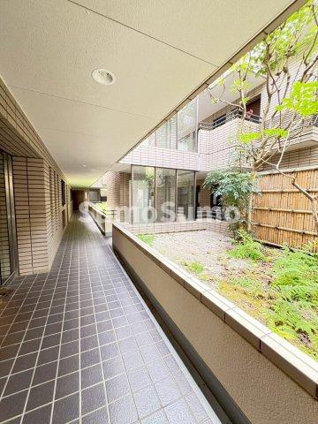 京西上目黒ガーデンのロビー|毎日通るロビーはこのようになっています