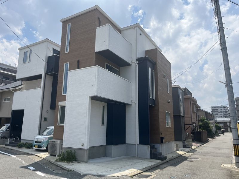 千歳町2丁目戸建て