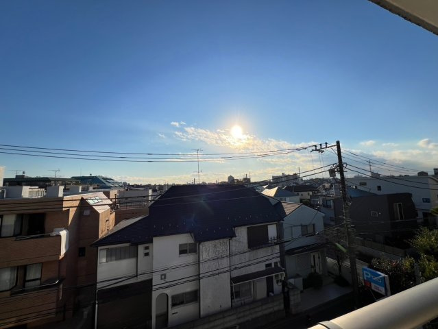 下北沢ロイヤルハイツ の展望