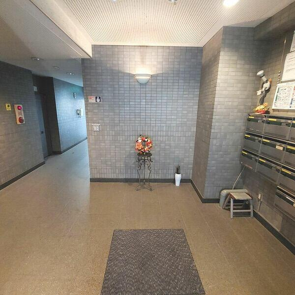 ロジェメント三軒茶屋のロビー