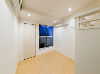 【居間・リビング】 | スカイピア | 洋室のお部屋です。