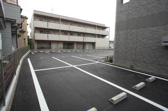 ファインパークの駐車場