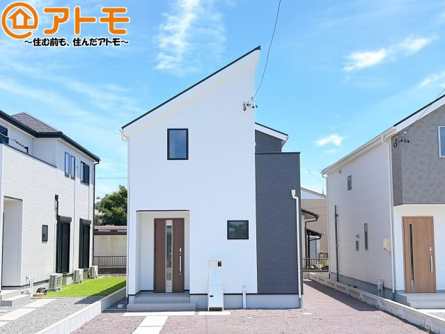 【外観】 | 焼津市下小田中町第1期　新築戸建　4号棟 | スタイリッシュな外観は毎日の帰宅が楽しみになりますね♪