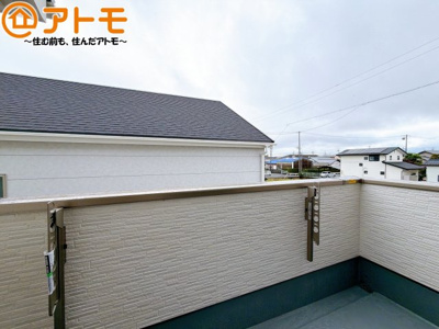【バルコニー】 | 焼津市下小田中町第1期　新築戸建　5号棟 | 陽当りの良いバルコニーはお洗濯物はもちろんお布団もふかふかになります♪