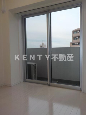 【居間・リビング】 | メインステージ蒲田Ⅵエグザ | ゆったり過ごせる居間です