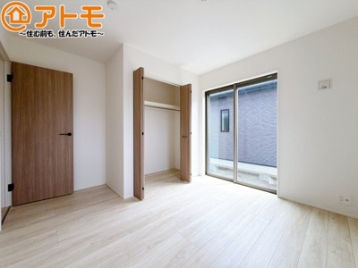 【子供部屋】 | 焼津市下小田中町第1期　新築戸建　6号棟 | 客間として使うことはもちろん、居室や収納など自由な使い方ができるお部屋です！