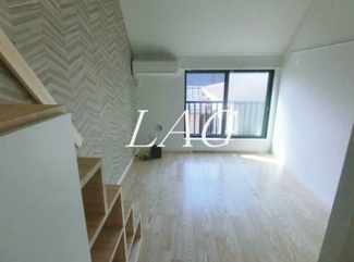 【居間・リビング】 | サヌーク生田 | 洋室のお部屋です。