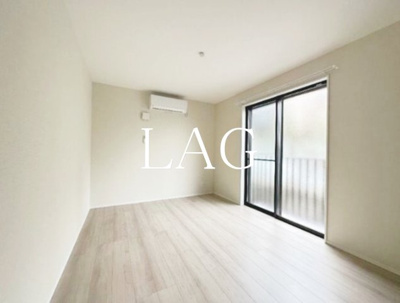 【居間・リビング】 | フォレスト七林 | 洋室のお部屋です。