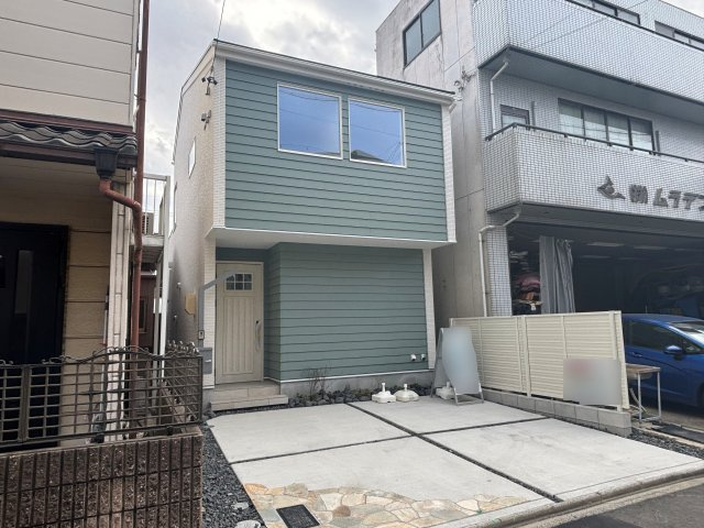 COLORFUL　DAYS南区豊｜名古屋市の戸建ならホームアップの駐車場|並列2台駐車可能