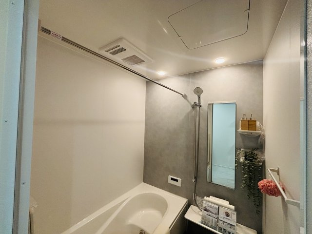 COLORFUL　DAYS南区豊｜名古屋市の戸建ならホームアップの浴室|浴室乾燥機付きで雨の日のお洗濯もラクラク♪